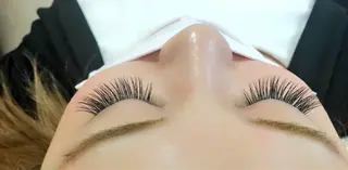 マツエク・マツパ アムールトロワ❤︎ sayakaのマツエク・マツパデザイン