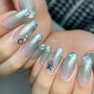 ミディアム ネイル richeri beautyのネイルデザイン