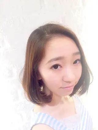 ミディアム 内田 芽依子のヘアスタイル