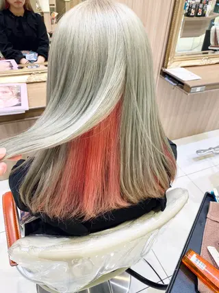 ロング カラー 古川 琴美のヘアスタイル