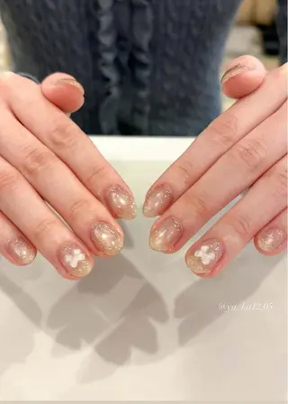 ネイル 岡崎 佑香のネイルデザイン