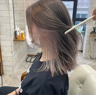 ミディアム ハイライト、レイヤー カット/西梅田/中西のヘアスタイル