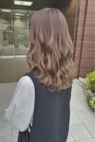 ロング カラー ハピネスクローバー学園前所属・✨ミニモ指名奈良1位 ✨濱崎のヘアスタイル