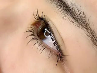 マツエク・マツパ Rocco eye 新宿御苑【ロッコアイ】フラットラッシュ/ボリュームラッシュ/アップワード所属・佐々木 範子のマツエク・マツパデザイン