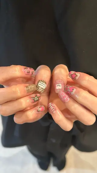 ネイル A. Hashimotoのネイルデザイン