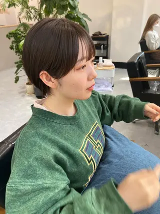 ショート カラー 田中 あやなのヘアスタイル