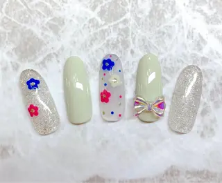 ネイル マジックミラー所属・マジック ミラーのネイルデザイン