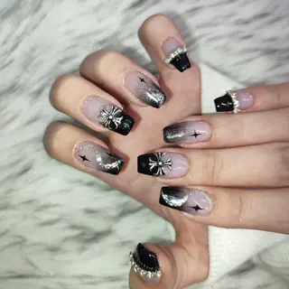 ネイル RUNWAY 　　の眉毛・アイブロウイメージ