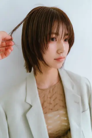 ミディアム ルカ/ ニュアンスヘアのヘアスタイル