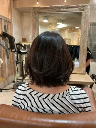 ミディアム 前平 友慈のヘアスタイル