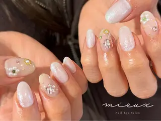 ネイル mieux所属・Saki / 学芸大学のネイルデザイン