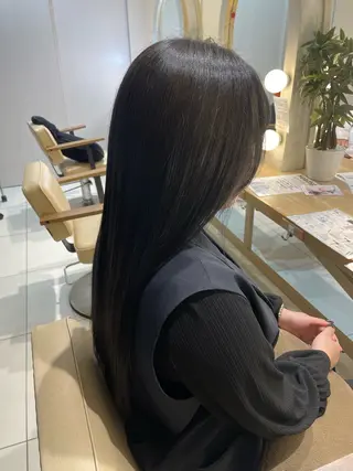 ロング カラー 暖色カラー/ブリーチ なしカラー/艶カラーのヘアスタイル