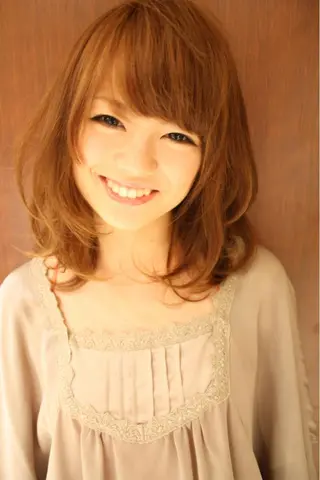 ミディアム カラー 美容室tuuli 大名店所属・tuuli トゥーリのヘアスタイル