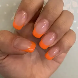 ネイル ネイルリボン 受付スタッフのネイルデザイン