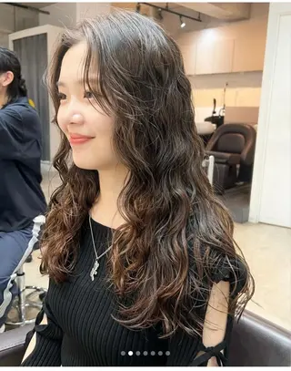 パーマ miyu 透明感カラー/パーマのヘアスタイル