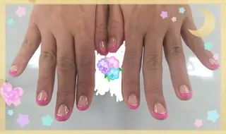 ネイル ネイル＆フラワーサロン〜Ri✦hiro〜鳥栖店所属・HIRATA RIEのネイルデザイン