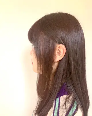 ロング カラー うる艶レイヤーカット hinakoのヘアスタイル