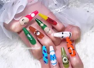 ネイル private salon le'a所属・le'a スタッフのネイルデザイン