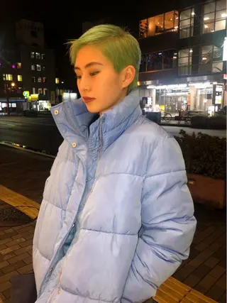 ショート カラー 美髪・シールエクステ ホソタニリョウコのヘアスタイル