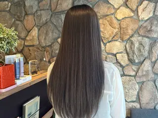 ロング 小玉 唯依のヘアスタイル