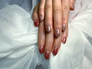 ネイル pink ladyサロン所属・べ にのネイルデザイン