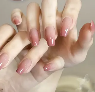 ネイル Nail salon  recess池袋所属・惠 美奈のネイルデザイン