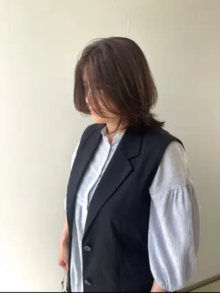 ミディアム 松本 茜のヘアスタイル