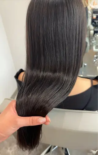 セミロング カラー パーマ ヘアアレンジ chill所属・福冨 まゆのヘアスタイル