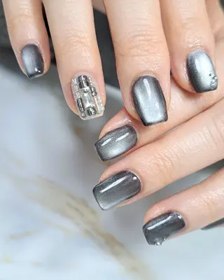 ネイル B-BAUM  nailsalon のネイルデザイン