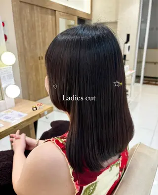 ミディアム ブリーチなしカラー/ 暖色カラー/艶カラーのヘアスタイル