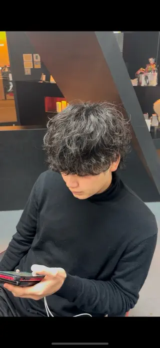 パーマ メンズ いなおか かなとのヘアスタイル