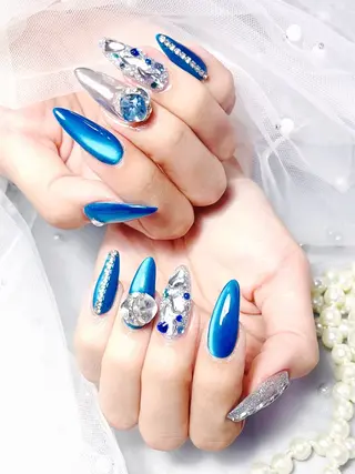 ネイル KiKO 🌻ひまわりサロンのネイルデザイン