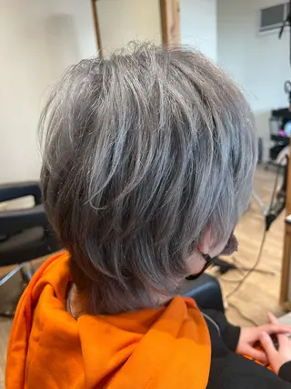 ショート カラー 関口 友行のヘアスタイル