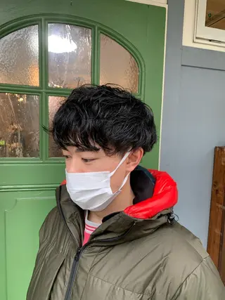 ショート パーマ メンズ 清水千優/パーマ/透 明感カラー/メンズのヘアスタイル