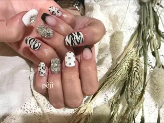 セミロング m kaori𓃟のネイルデザイン