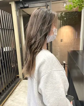 カラー 塩見 勇輝のヘアスタイル