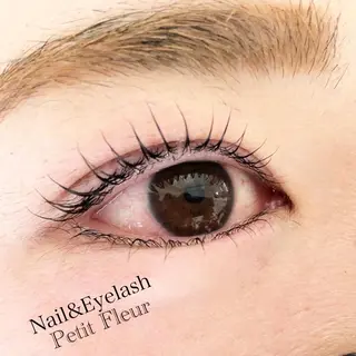 パーマ Petit Fleur所属・青柳 亜梨奈のマツエク・マツパデザイン