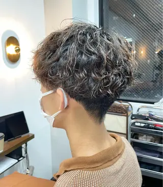 ショート パーマ メンズ 守屋 寿哉のヘアスタイル