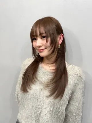 ロング 🩶ブリーチ/ レイヤー🩶フミカのヘアスタイル