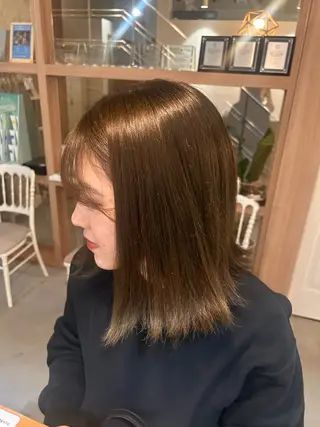 ミディアム カラー ambiente所属・瀬川 夏緒のヘアスタイル