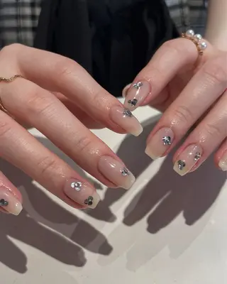 ネイル 石川 萌香のネイルデザイン