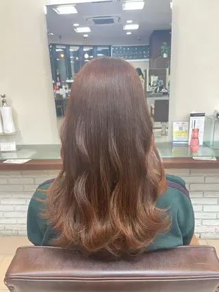 ロング カラー HIKARI🐈‍⬛ レイヤー×デザインのヘアスタイル