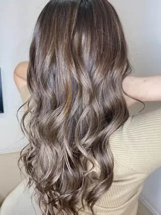 ロング カラー 髪質改善×矯正🫧 韓国ヘアasamiのヘアスタイル