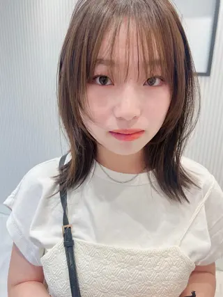 ミディアム カラー mayu .のヘアスタイル