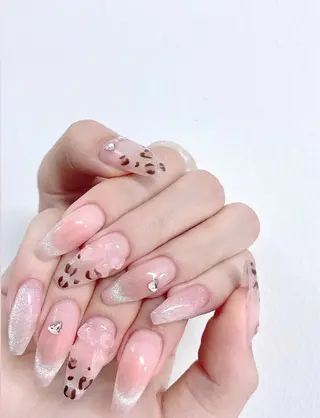 ネイル Lyna 池袋のネイルデザイン