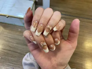 ネイル 【尾下】 ロイヤル•セラピストのネイルデザイン