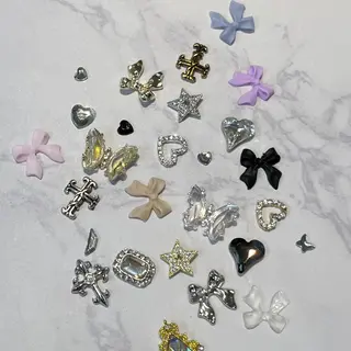 ネイル 秋本 栞のネイルデザイン