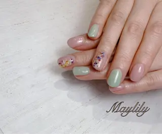 ネイル Nail care salon Maylily所属・Nail salon Maylilyのネイルデザイン