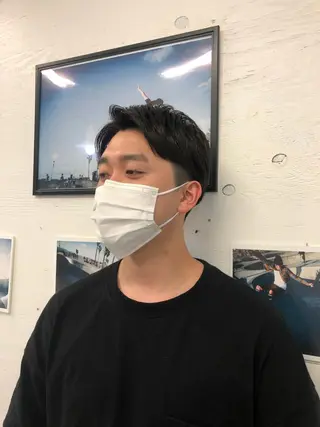 ショート カラー メンズ HOLLY 髙橋ユウキのヘアスタイル