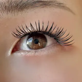 マツエク・マツパ Vero  〜private  eyelash salon〜所属・完全個室 ☆VeroＭaiのマツエク・マツパデザイン